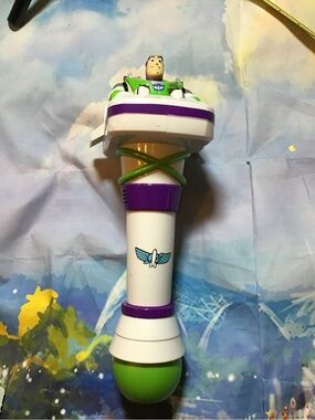 Disney store buzz Lightyear light up bubble wand lights-preowned